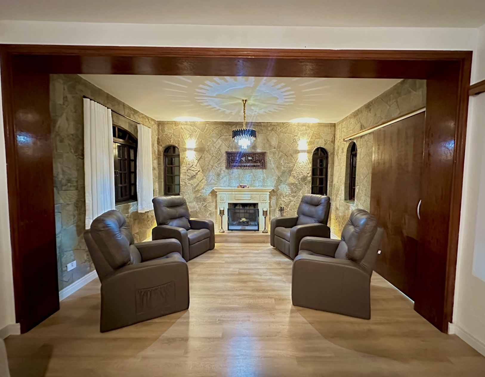 Sala de estar na casa de repouso Castellare, em São Paulo